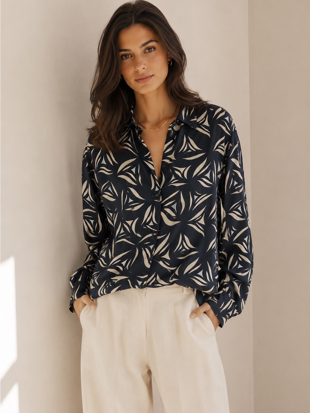 Bogner Navy and White Abstract Leaf Button-Down Shirt US 6- small